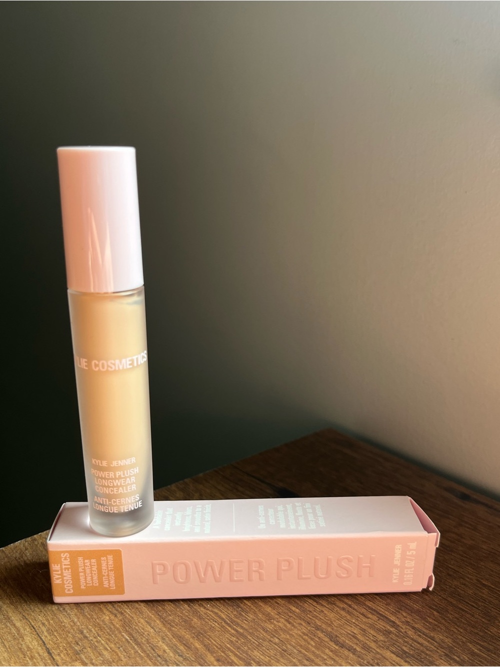 Kylie Cosmetics Power Plush Longwear Concealer - 3.5N